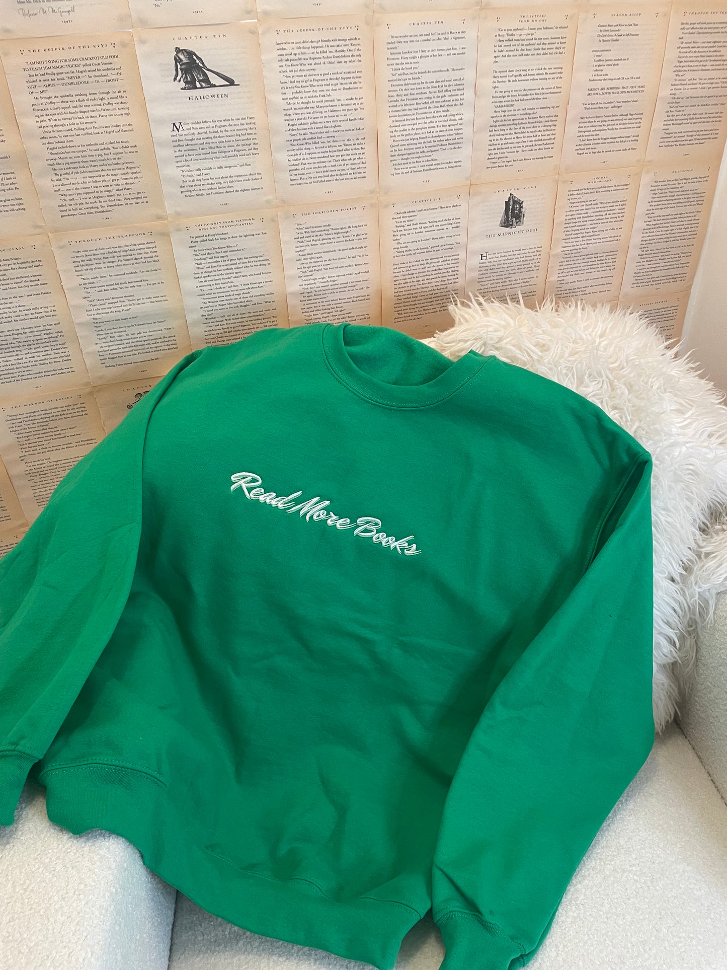 Read More Books Crewneck