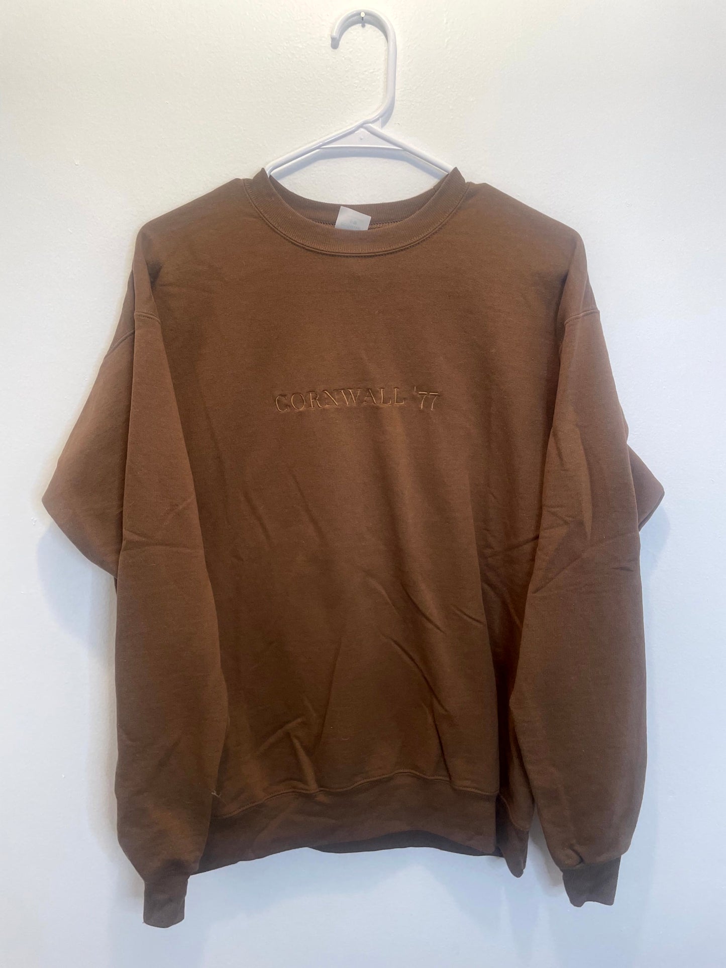 Cornwall Crewneck ***SAMPLE SIZE M***